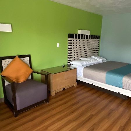 Country Yard Inn And Suites Sikeston Kültér fotó