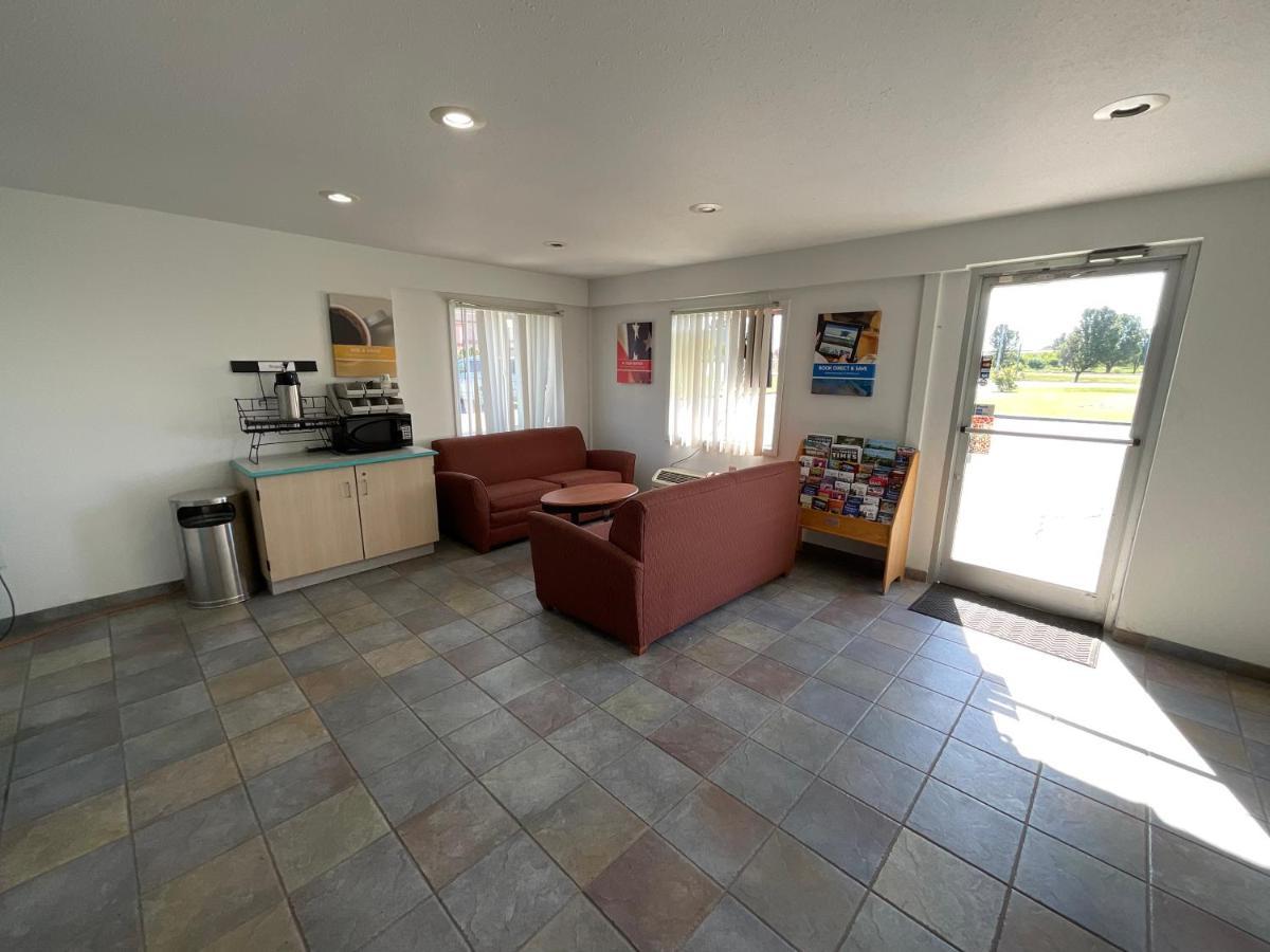 Country Yard Inn And Suites Sikeston Kültér fotó