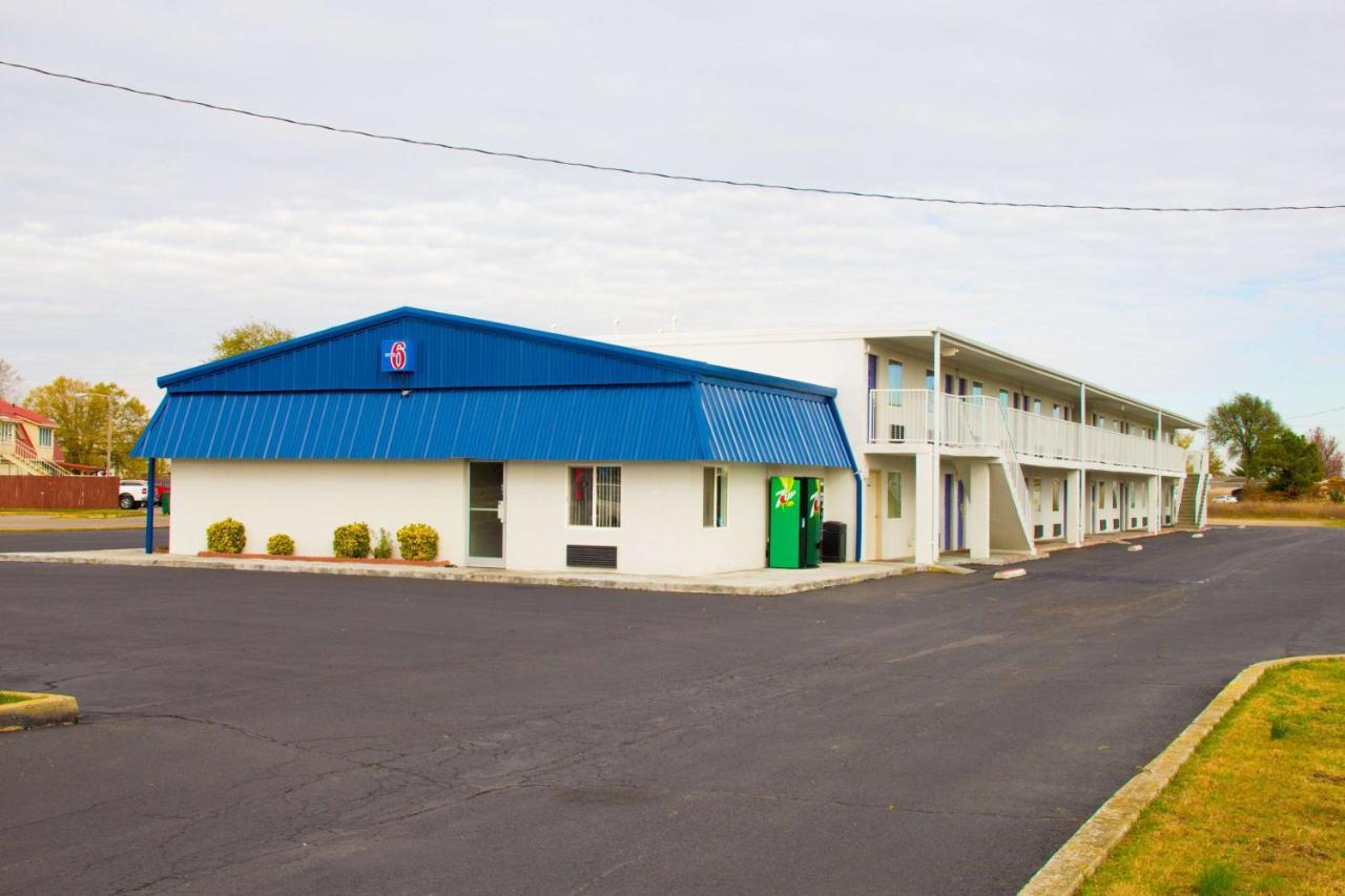 Country Yard Inn And Suites Sikeston Kültér fotó