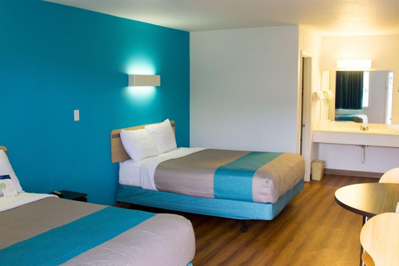 Country Yard Inn And Suites Sikeston Kültér fotó